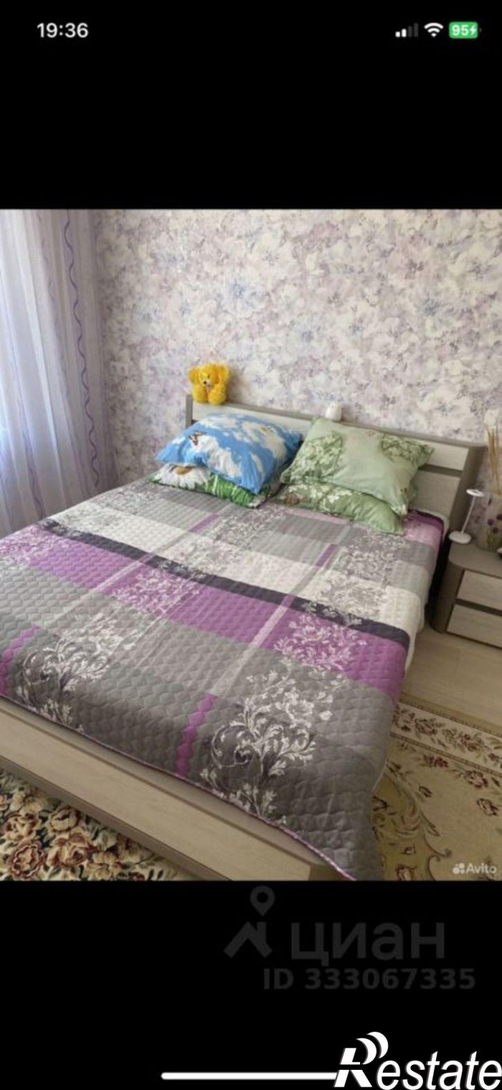 2-комн квартира пр-кт Александра Суворова, 3,  д. 3