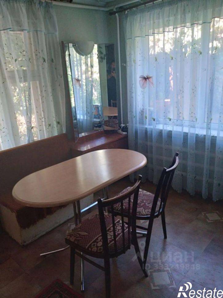Комната ул Молодых Подпольщиков, 24,  д. 24