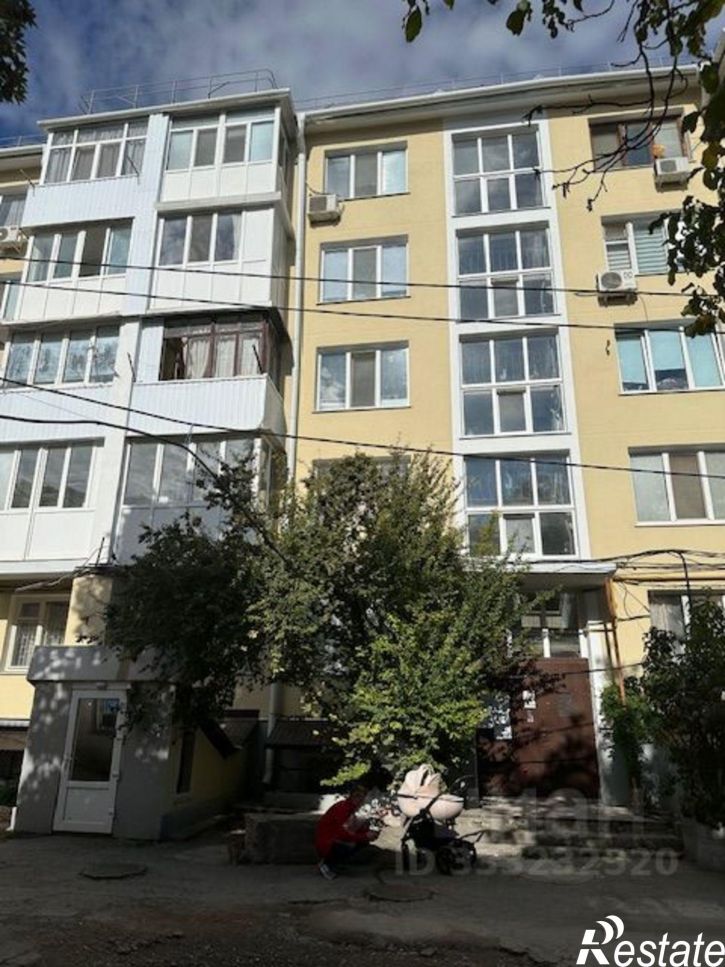2-комн квартира б-р Ленина, 15/1,  д. 15/1