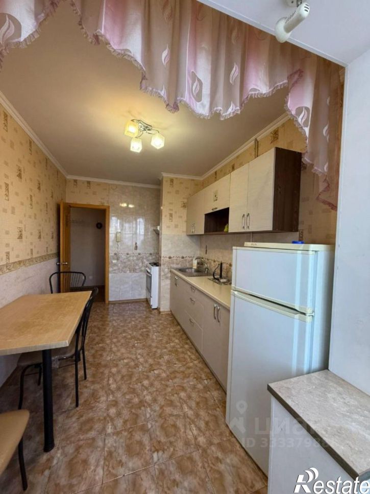 3-комн квартира пр-кт Победы, 76,  д. 76