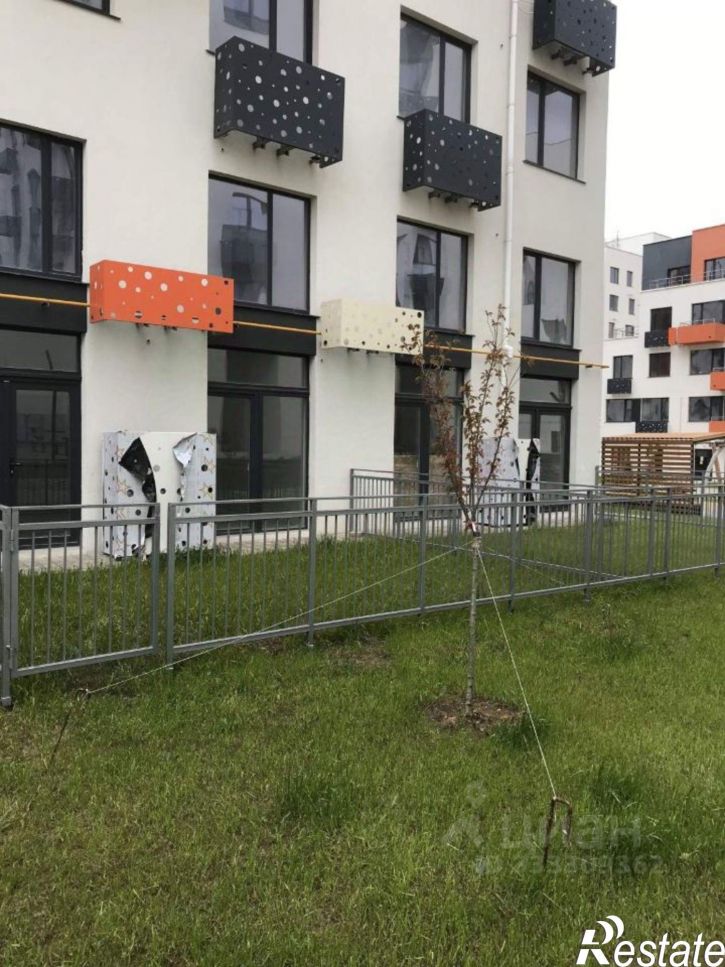 2-комн квартира пр-кт Александра Суворова, 51,  д. 51