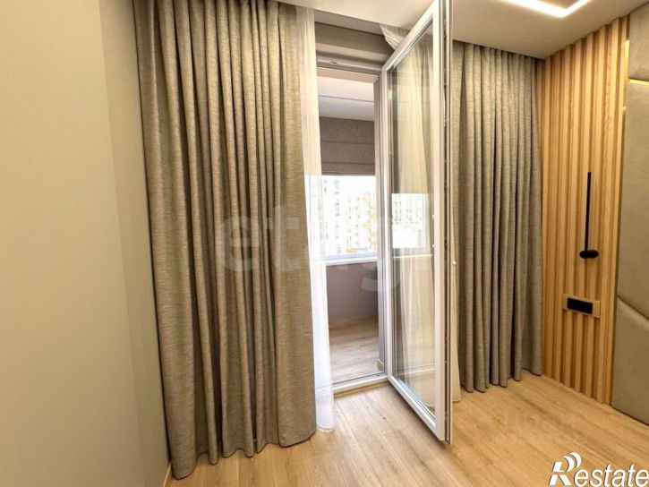 3-комн квартира пр-кт Александра Суворова, 97,  д. 97