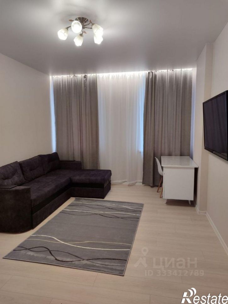 2-комн квартира пр-кт Александра Суворова, 13,  д. 13