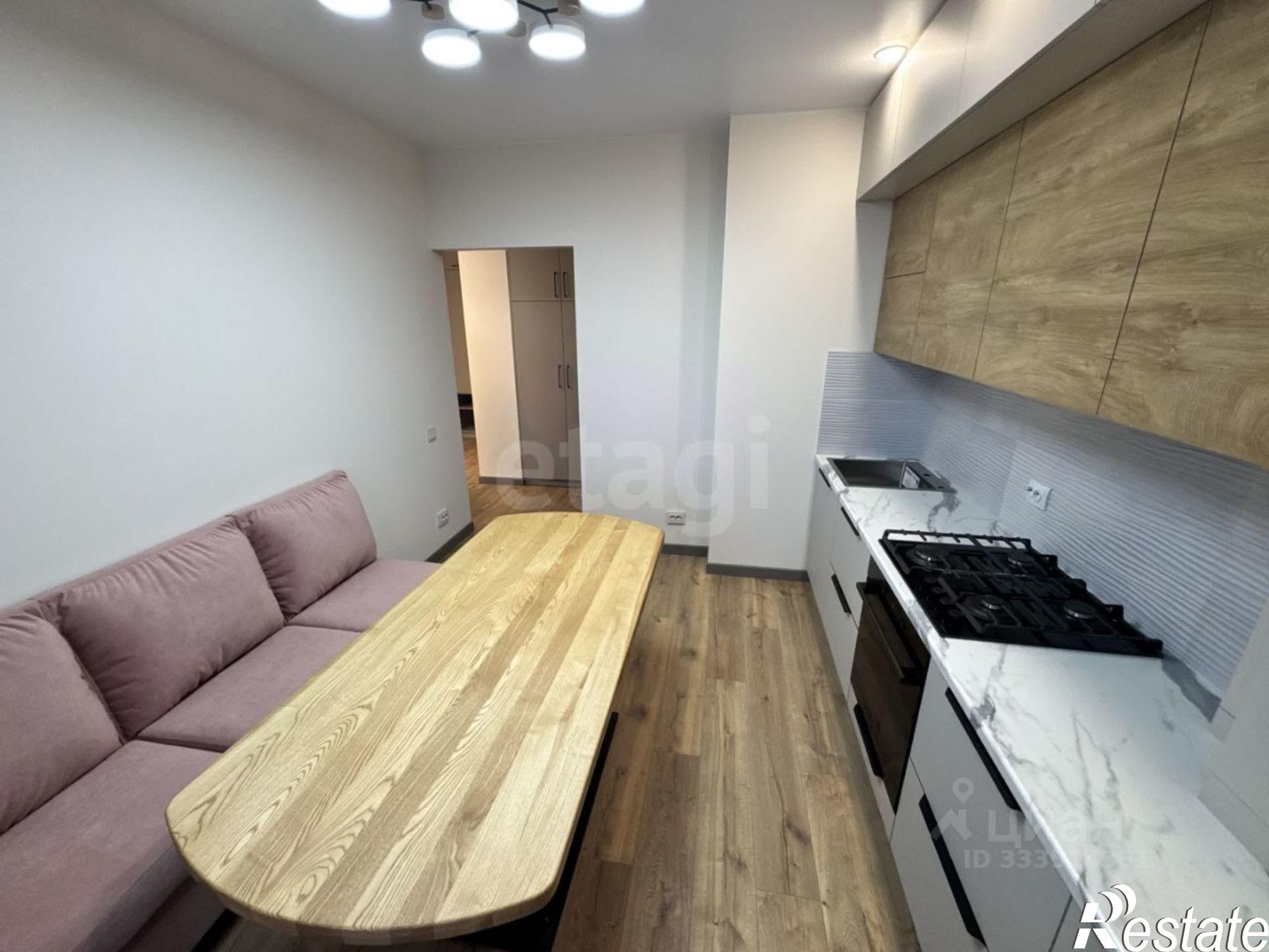 Купить квартиру за 18 000 000 рублей на ул Дзюбанова, 33