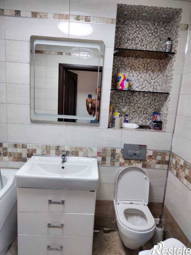 1-комн квартира улица Караманова, 3,  д. 3