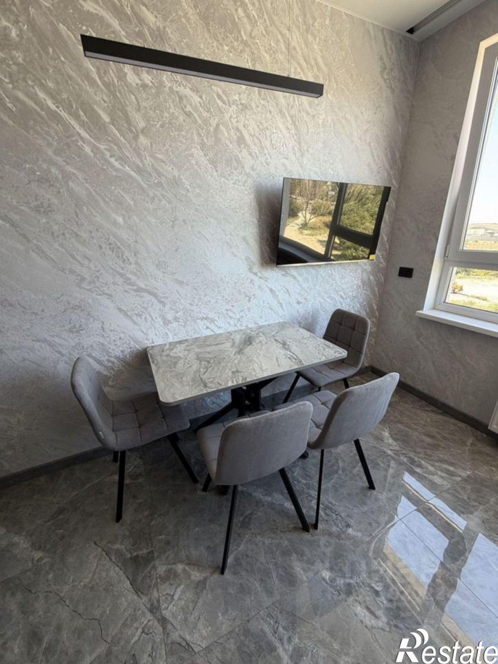 2-комн квартира Проспект Александра Суворова, 17 к1,  д. 17 к1