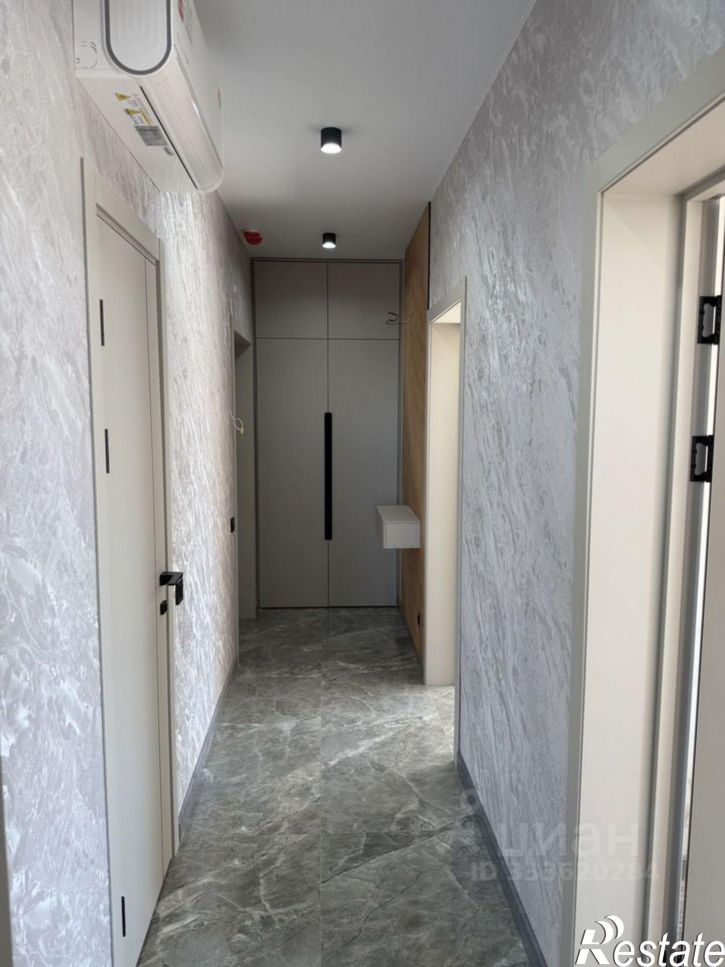2-комн квартира Проспект Александра Суворова, 17 к1,  д. 17 к1