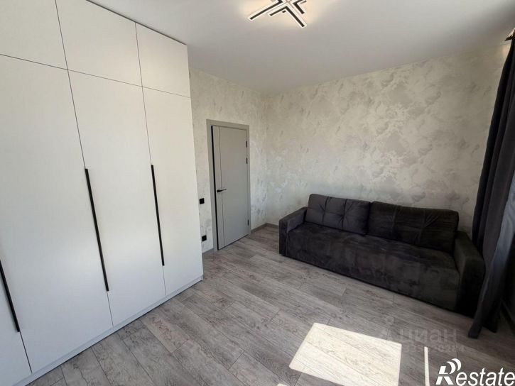 2-комн квартира Проспект Александра Суворова, 17 к1,  д. 17 к1