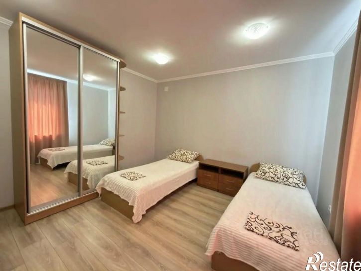 3-комн квартира Екатерининская улица, 32,  д. 32