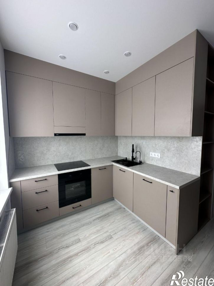 2-комн квартира Проспект Александра Суворова, 17 к4,  д. 17 к4