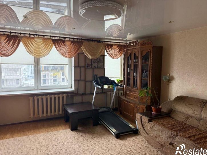3-комн квартира проспект Победы, 12,  д. 12