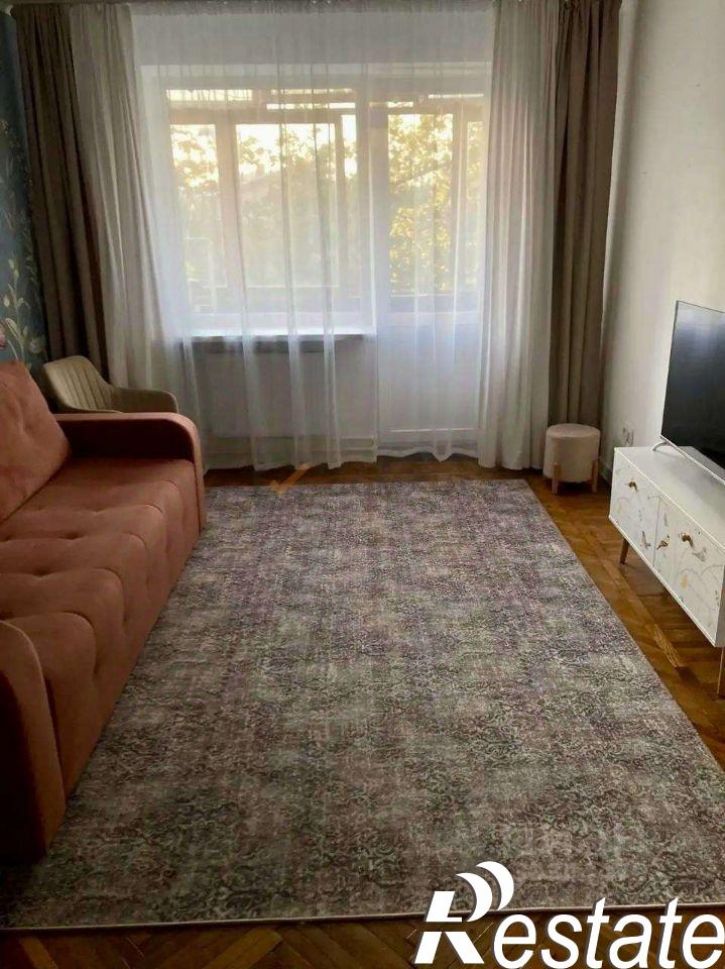 2-комн квартира Набережная улица, 51,  д. 51