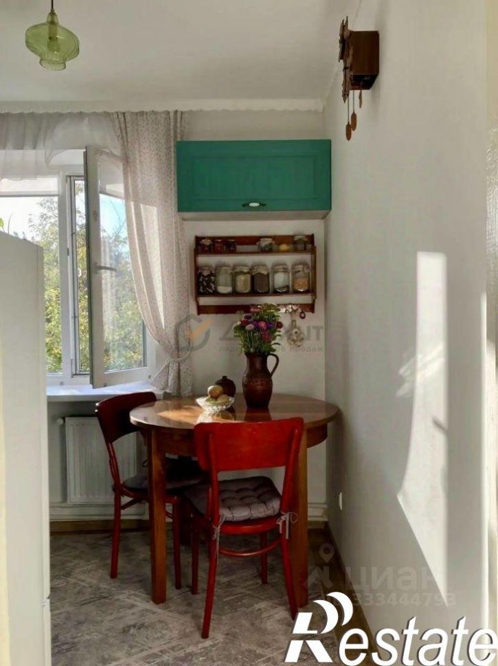 2-комн квартира Набережная улица, 51,  д. 51