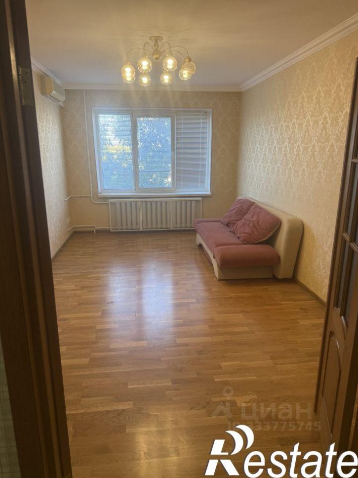 3-комн квартира улица 1-й Конной Армии, 74А,  д. 74А