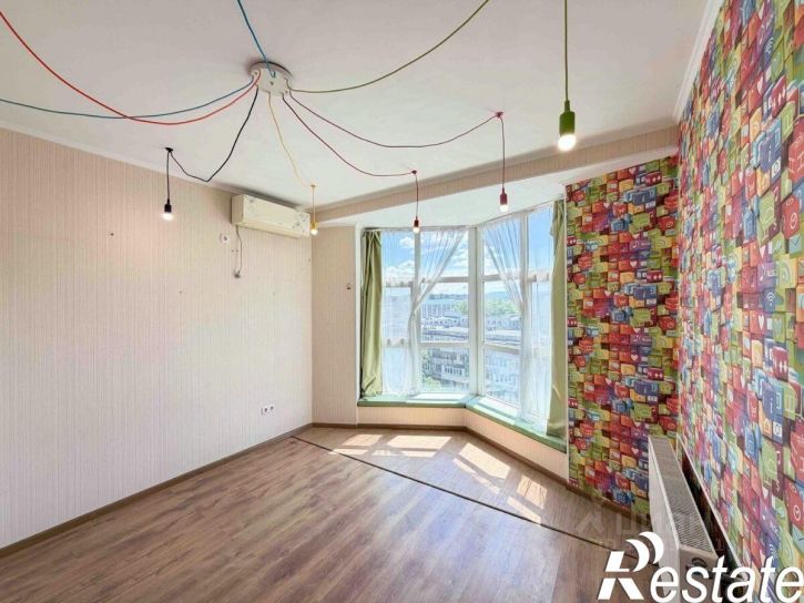 3-комн квартира Камская улица, 37,  д. 37