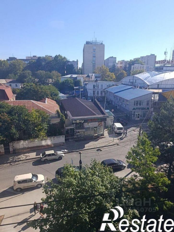 3-комн квартира улица Тренёва, 8,  д. 8