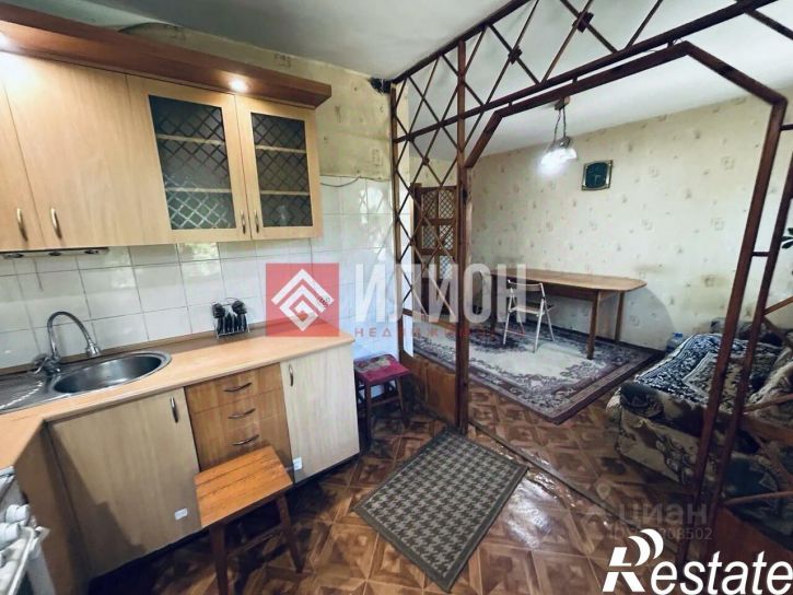 3-комн квартира улица Никанорова, 9,  д. 9
