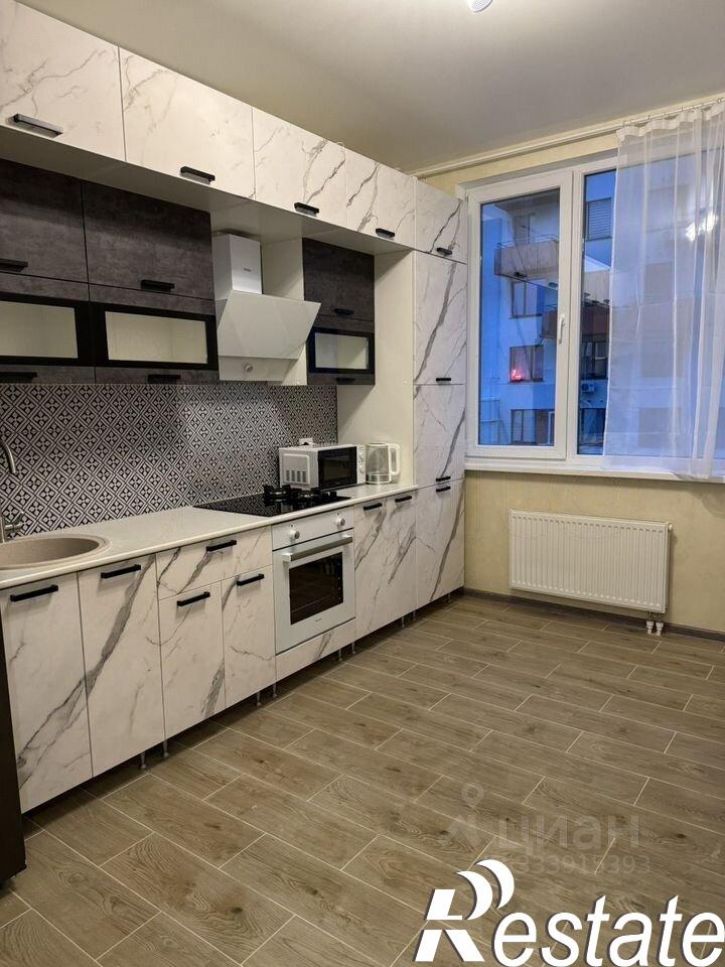 1-комн квартира Проспект Александра Суворова, 15 к6,  д. 15 к6