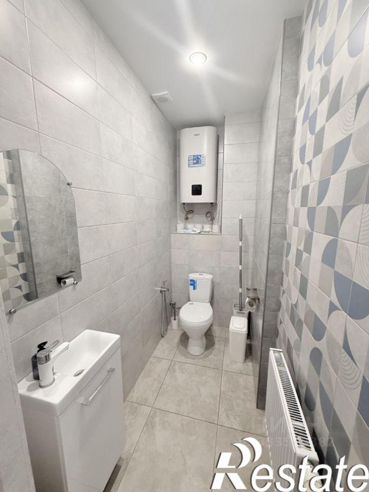 2-комн квартира Проспект Александра Суворова, 107,  д. 107