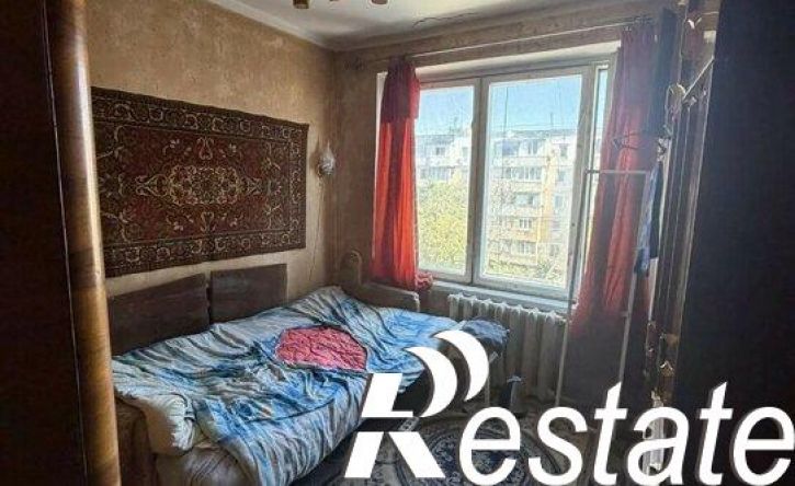 3-комн квартира улица 60 лет Октября, 3,  д. 3