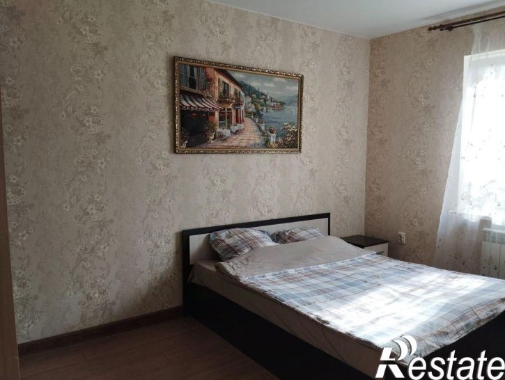 2-комн квартира улица Крылова, 16,  д. 16