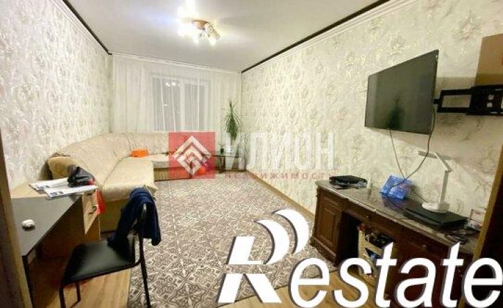 2-комн квартира улица Эмель, 10,  д. 10