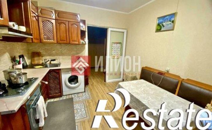 2-комн квартира улица Эмель, 10,  д. 10