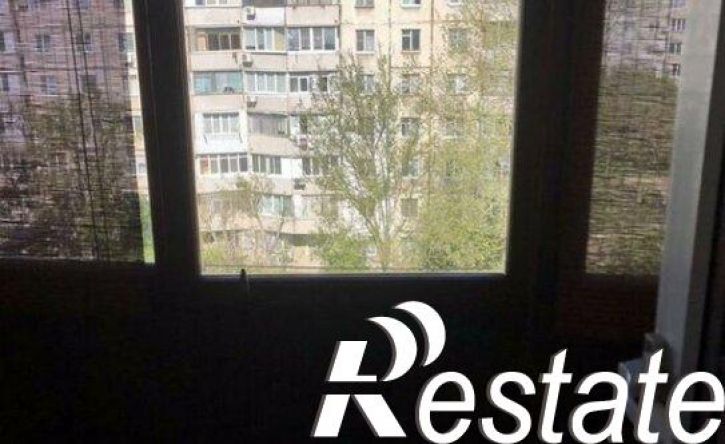 3-комн квартира улица 60 лет Октября, 25,  д. 25