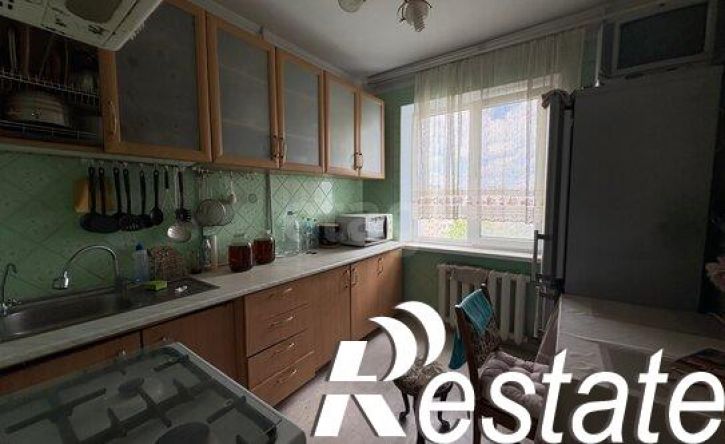 3-комн квартира улица 60 лет Октября, 28,  д. 28