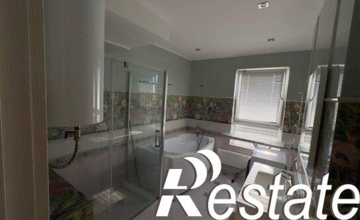 3-комн квартира улица Бородина, 59,  д. 59