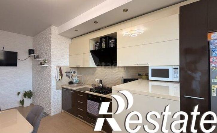 2-комн квартира Камская улица, 31,  д. 31