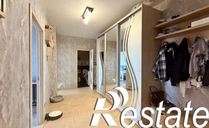 2-комн квартира Камская улица, 31,  д. 31