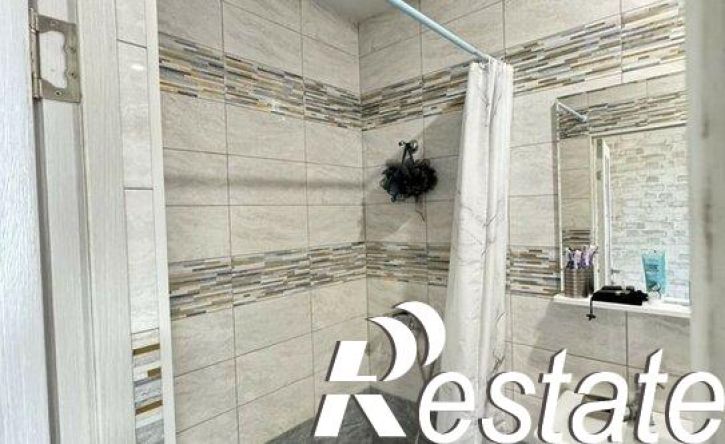 2-комн квартира улица Беспалова, 110Ж,  д. 110Ж